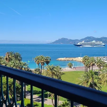 Vue Unique Sur Toute La Baie De Et La * Cannes