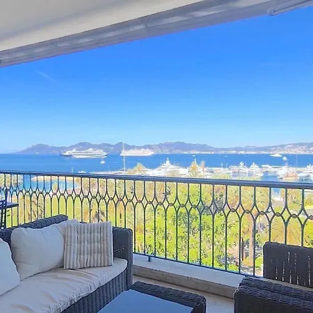 Vue Unique Sur Toute La Baie De Et La Апартаменты